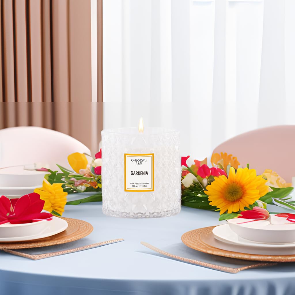 8oz gardenia candle from Chloefu LAN with gift-ready packaging