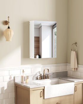 CHOEZON mirror door close-up emphasizing reflective surface and sleek frame.