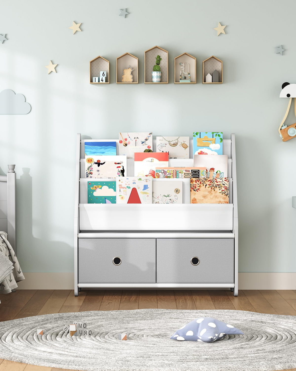 CHOEZON white-gray finish fits modern kids' rooms.