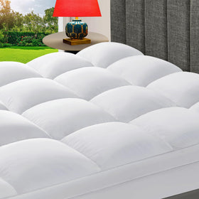CHOKIT Queen Mattress Topper close-up of material for soft, breathable comfort.