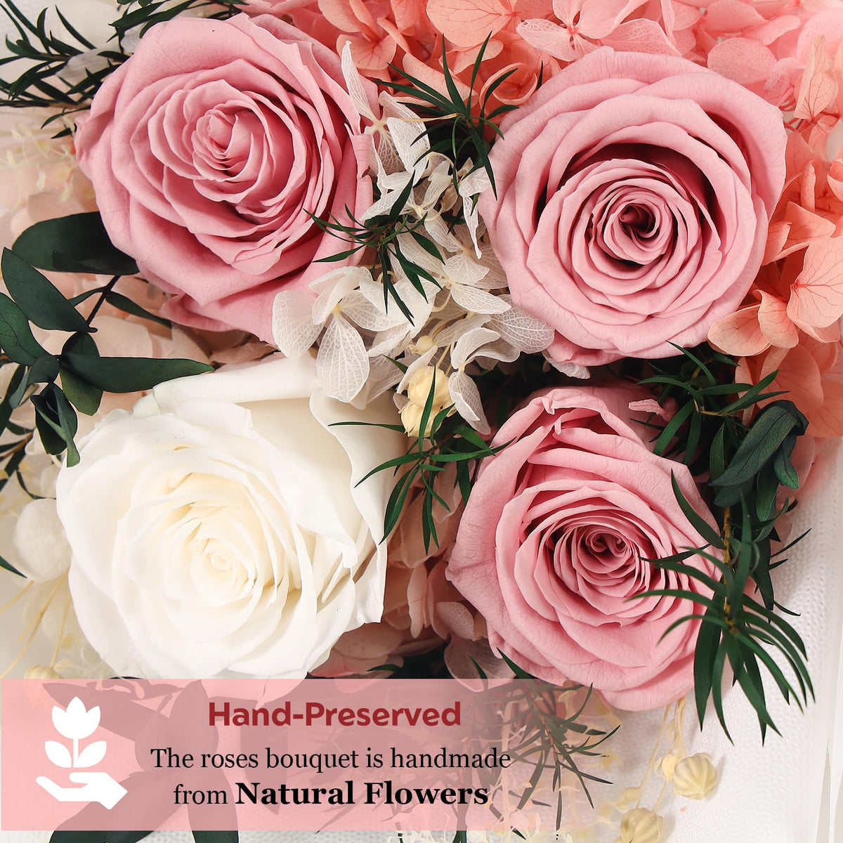CHOSIAROSE baby’s breath accents add delicate texture to the arrangement