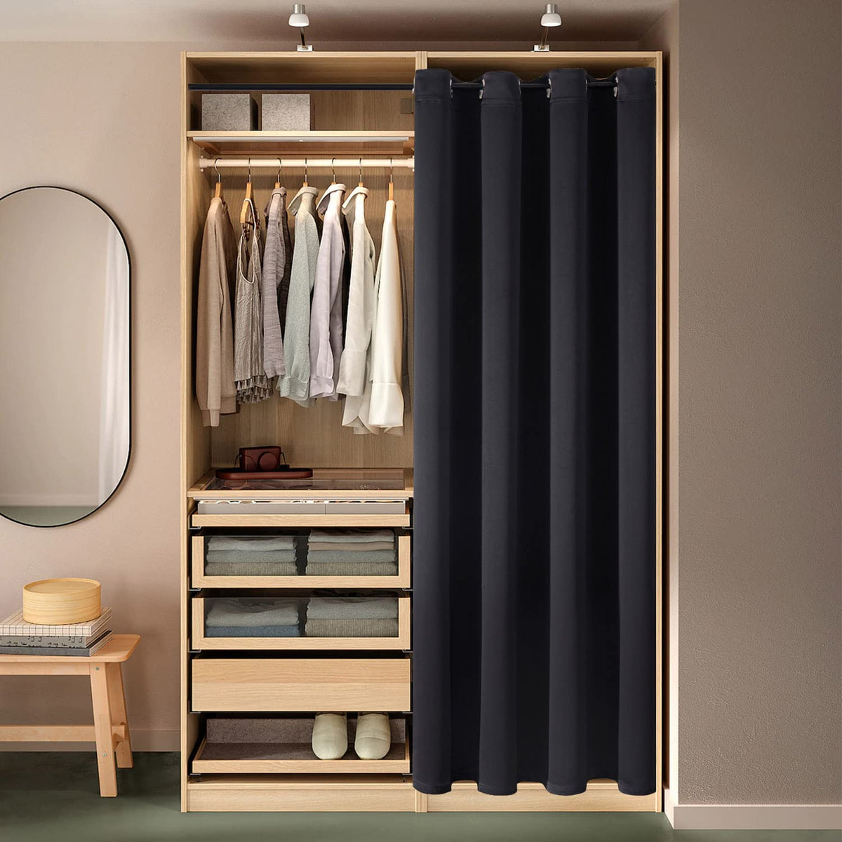ChrisDowa thermal insulated door curtain reduces heat transfer in a room