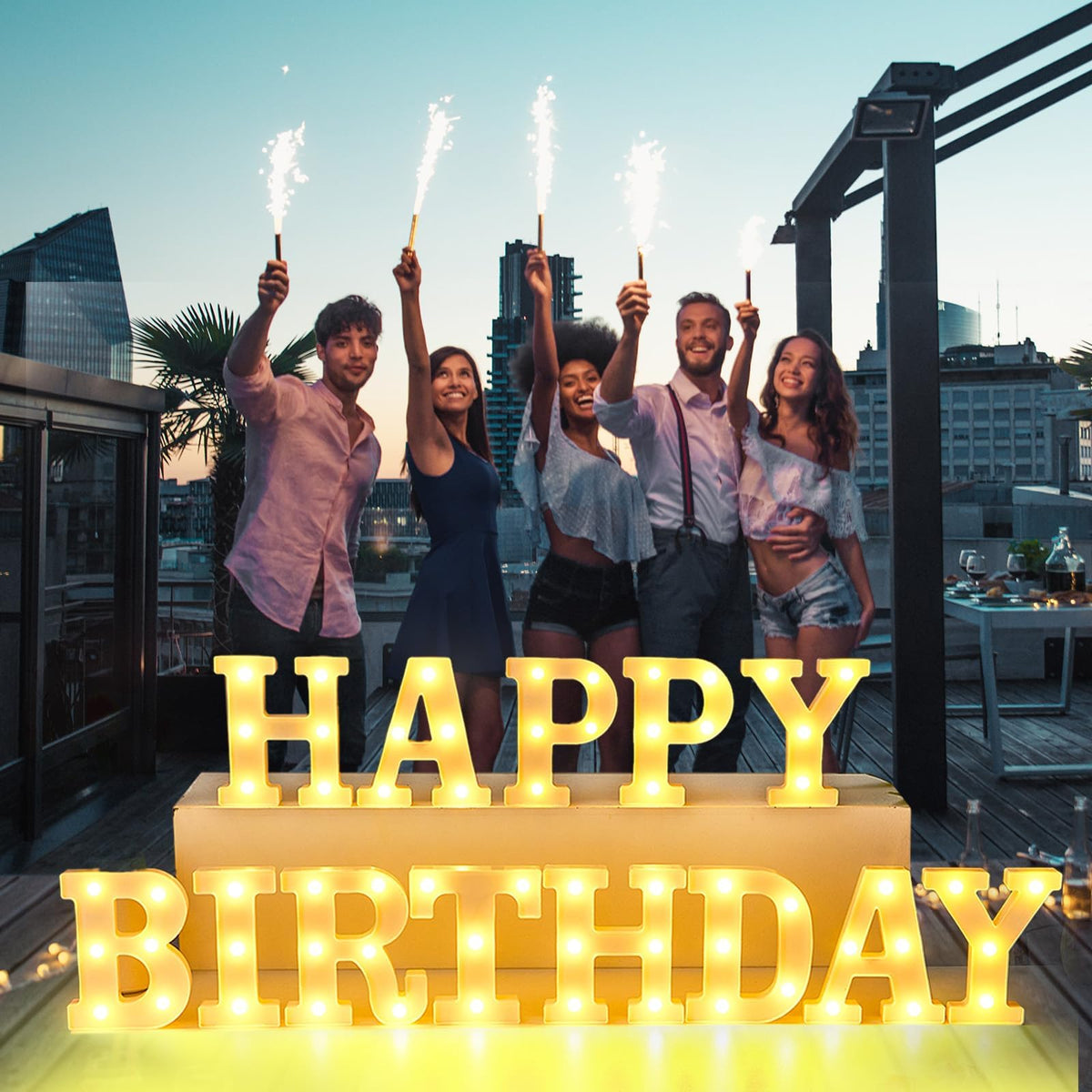 CHUNNIN 13-letter set lights up your birthday moment.