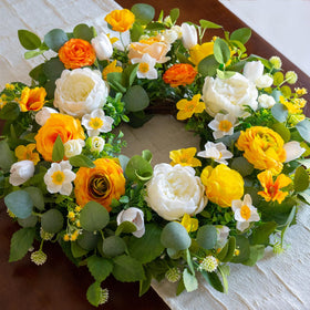CHvista Spring Wreath with full-bodied silk flowers for indoor or outdoor use
