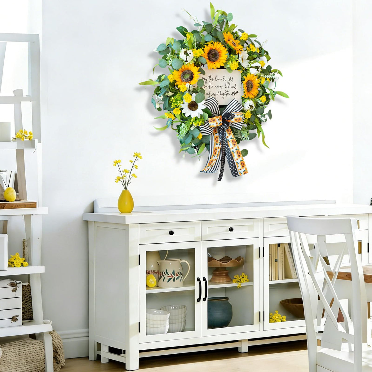 CHvista Weather-resistant finish suitable for outdoor display