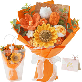 Cilimnas crochet sunflower bouquet close-up highlights vibrant yarn texture for sunlit home decor.