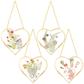 Cinnvoice heart frame with pressed flowers pack showcases delicate dried blooms for chic wall art.