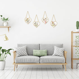 Cinnvoice vintage display frame ideal for dried plants, artwork, or photos.