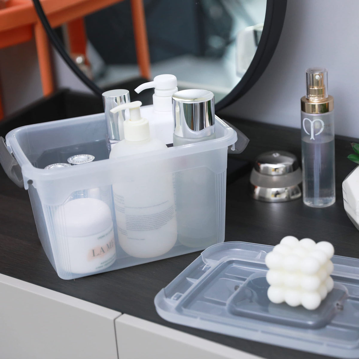 Nesting design reduces clutter when bins aren’t in use.
