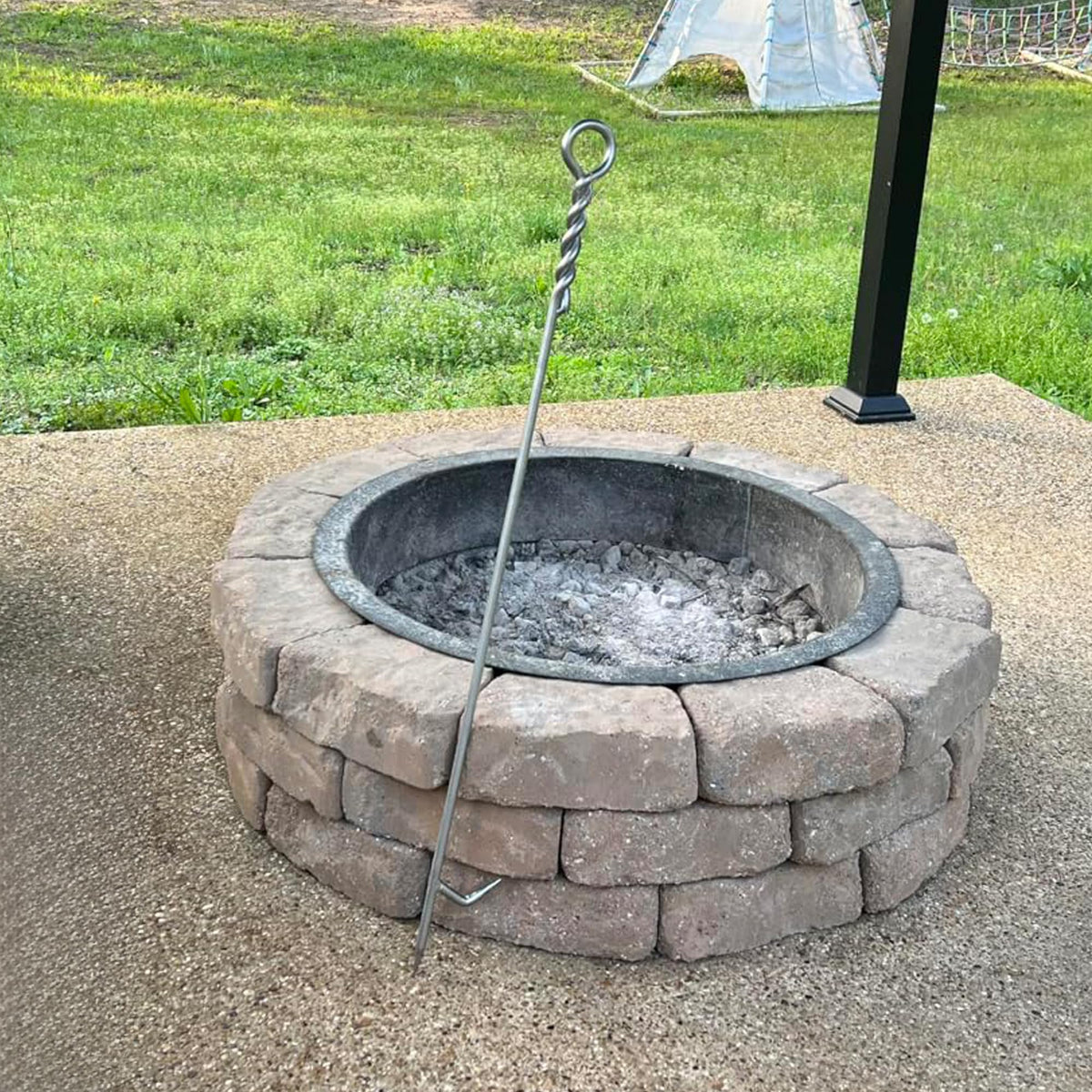 CKLT fire pit and fireplace use for versatile warmth