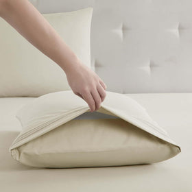 Clara Clark microfiber softness double brushed offers hotel-grade comfort on the road.