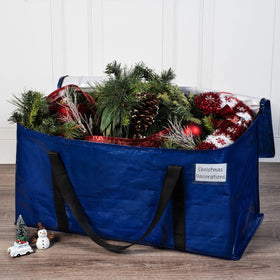 ClearSpace bag features a wide zipper opening for quick packing and organization.