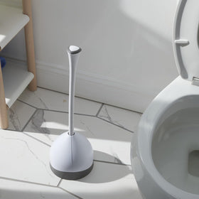 Clorox drip tray helps dry the plunger after use.