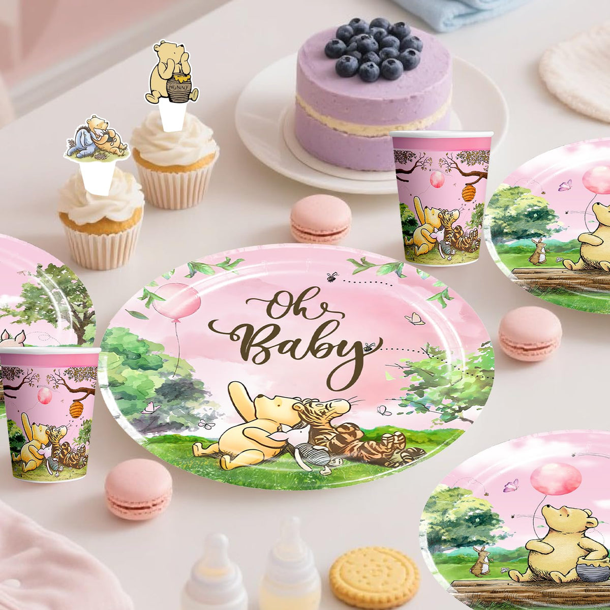 Cocomigo dad-to-be pin adds playful flair to couple's celebration.