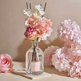 COCORRINA Cherry Blossom diffuser packaging highlights premium gift appeal