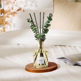 COCORRÍNA gift-ready diffuser box suits stylish home decor.