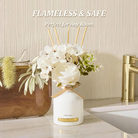 COCORRÍNA flower diffuser sticks showcase elegant design beside the bottle.