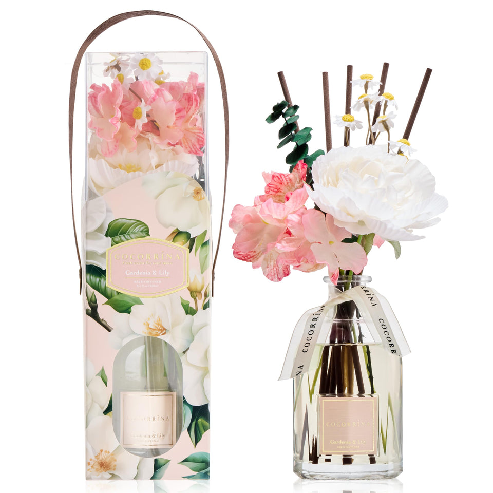 COCORRÍNA Gardenia & Lily diffuser bottle with reeds for a soothing floral ambiance