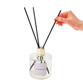COCORRÍNA Lavender Thyme diffuser in living space adds elegant fragrance