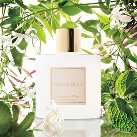 COCORRÍNA preserved babys-breath adds delicate decor and subtle scent.