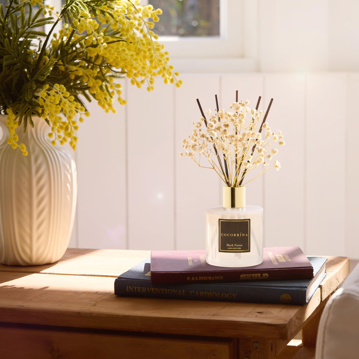 Cocorrína glass bottle holds 6.7 fl oz of fragrance for long-lasting rooms