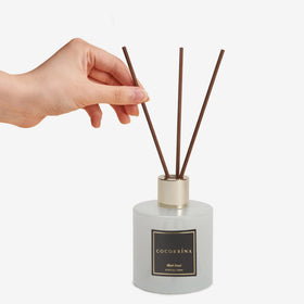 Cocorrína diffuser enhances bathroom or office ambience with subtle fragrance