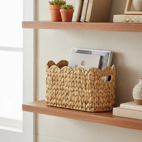 Coeusy large-capacity organizer holds up to six rolls, reducing bathroom clutter.