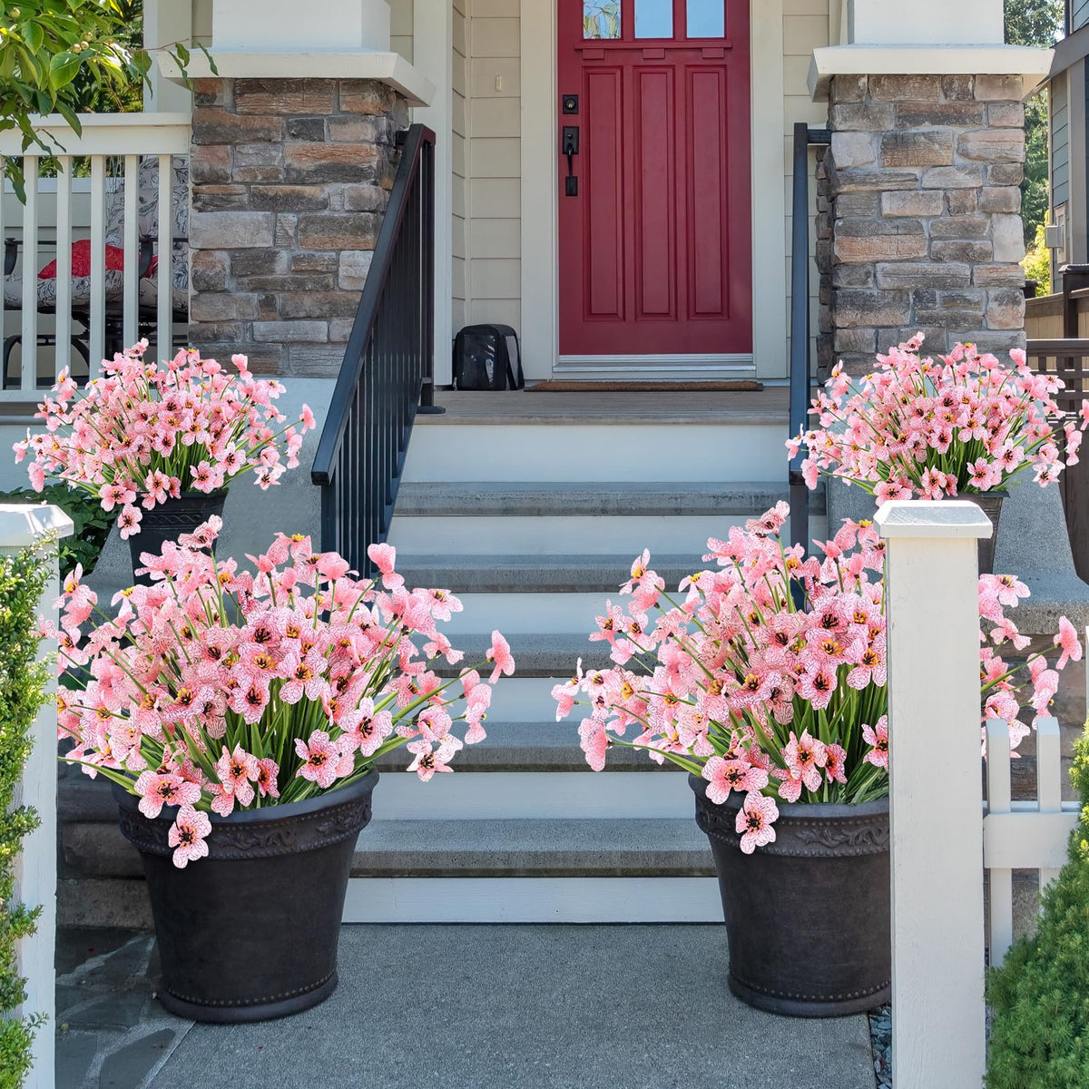 ColoPlay easy-to-arrange blooms inspire quick, stylish arrangements