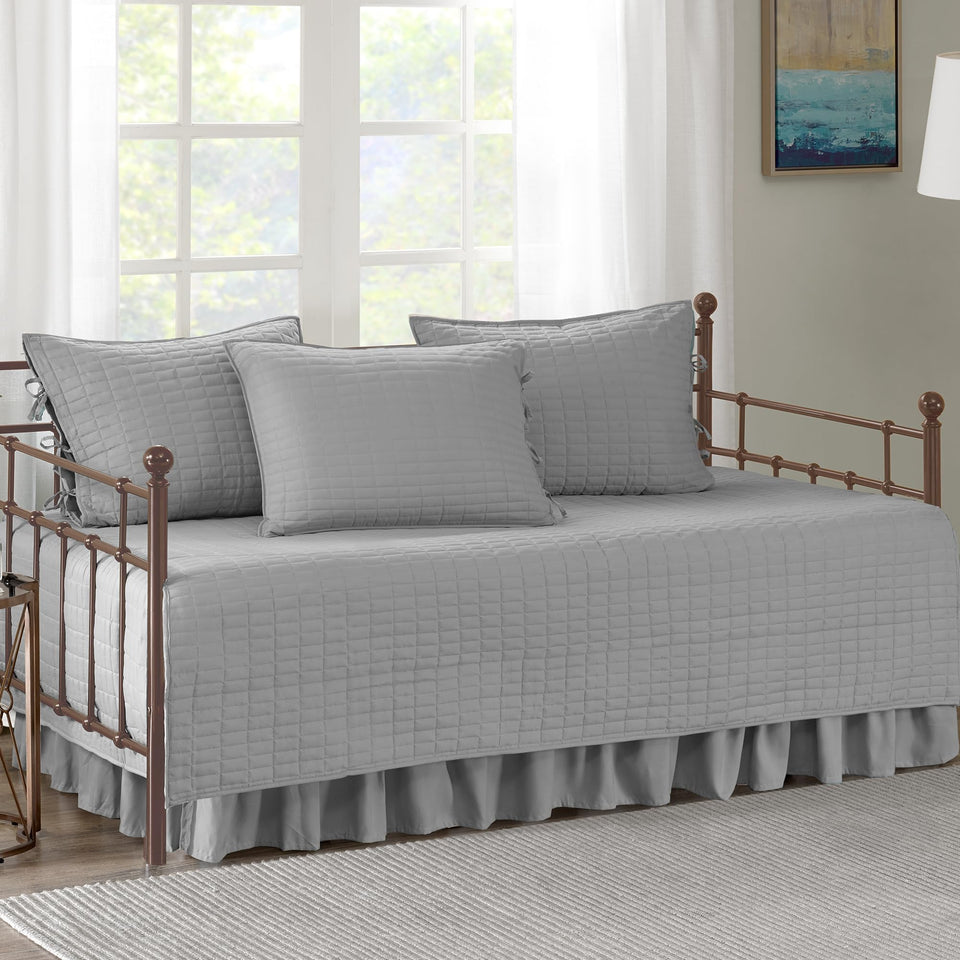 Comfort Spaces Kienna Daybed Cover in an overall setup, cozy and inviting.