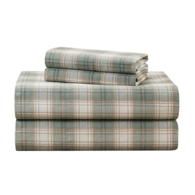 Comfort Spaces Wesley Green twin flat sheet in soft cotton for cool, comfortable nights