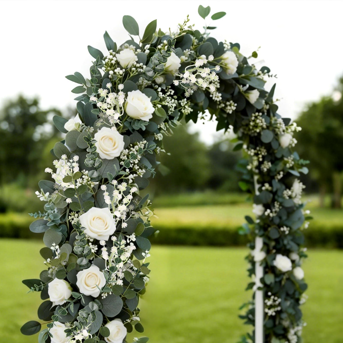 Consevisen eucalyptus stems G with flexible wire for easy shaping.
