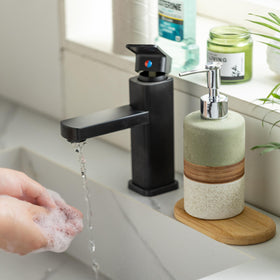 Cormomu silicone funnel included for spill-free refills and quick soap loading