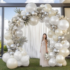 Corvani balloon strip tape for clean arch lines and easy assembly.