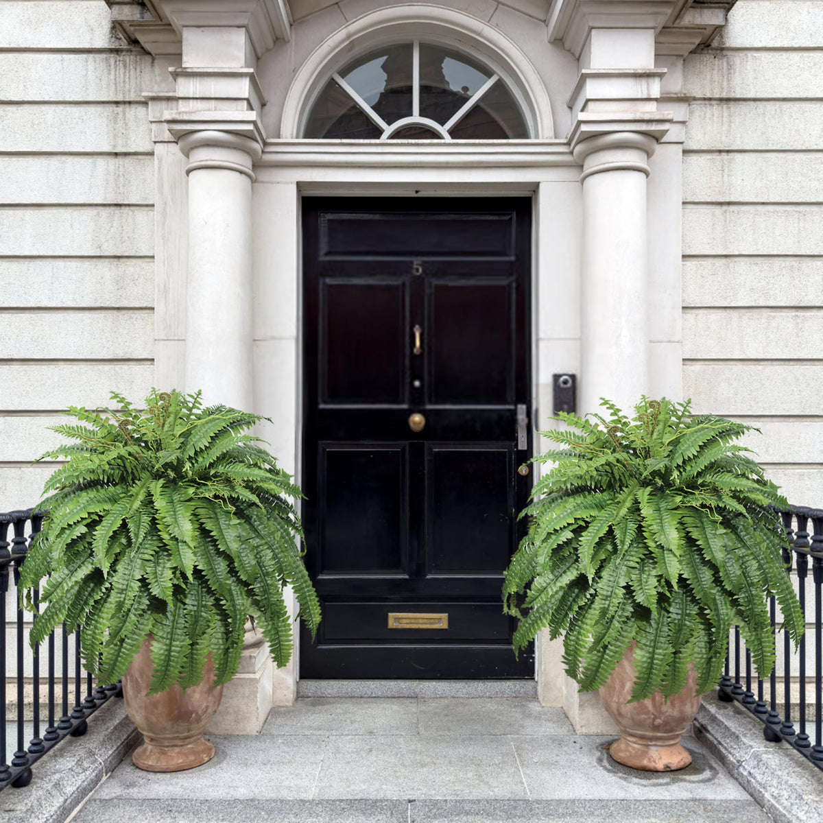 Cotlux artificial fern with 100 silk leaves, realistic texture for interiors.