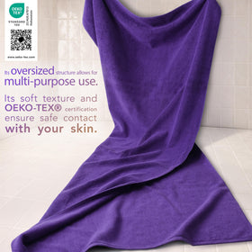 Cotton Paradise 600gsm bath towel offers plush softness and absorbency.