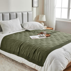 Machine-washable design keeps colors vibrant after easy clean-ups.