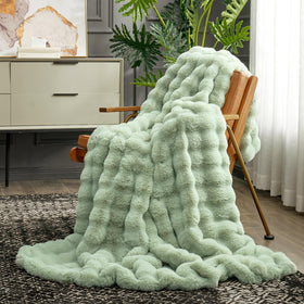 Cozy Bliss anti static fleece reduces cling for easy cuddling.