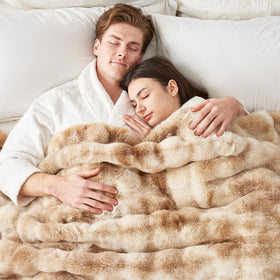 Cozy Bliss Bubble faux fur throw bubble design adds visual interest to any room.