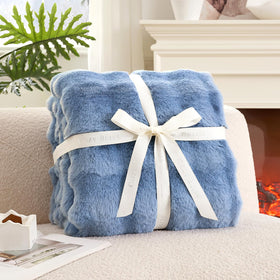 High-low bubble design on Cozy Bliss Bubble Throw