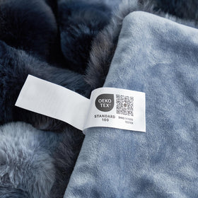 Cozy Bliss packaging helps restore fluff after unpacking.