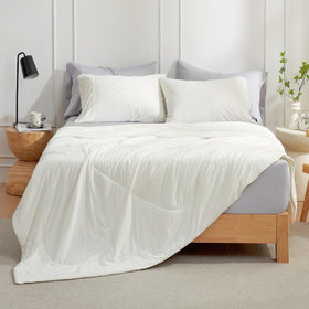 Cozy Bliss queen fabric closeup highlights soft, breathable weave for cool nights