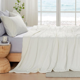 Cozy Bliss queen stitching detail emphasizes durable single-needle seams