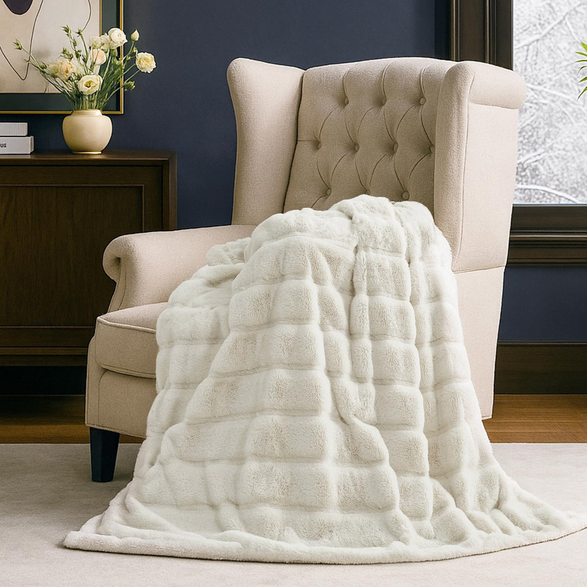 Cozy Bliss Deluxe machine-washable care simplifies maintenance.