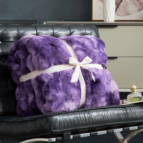 Cozy Bliss high-low bubble design displayed on sofa.