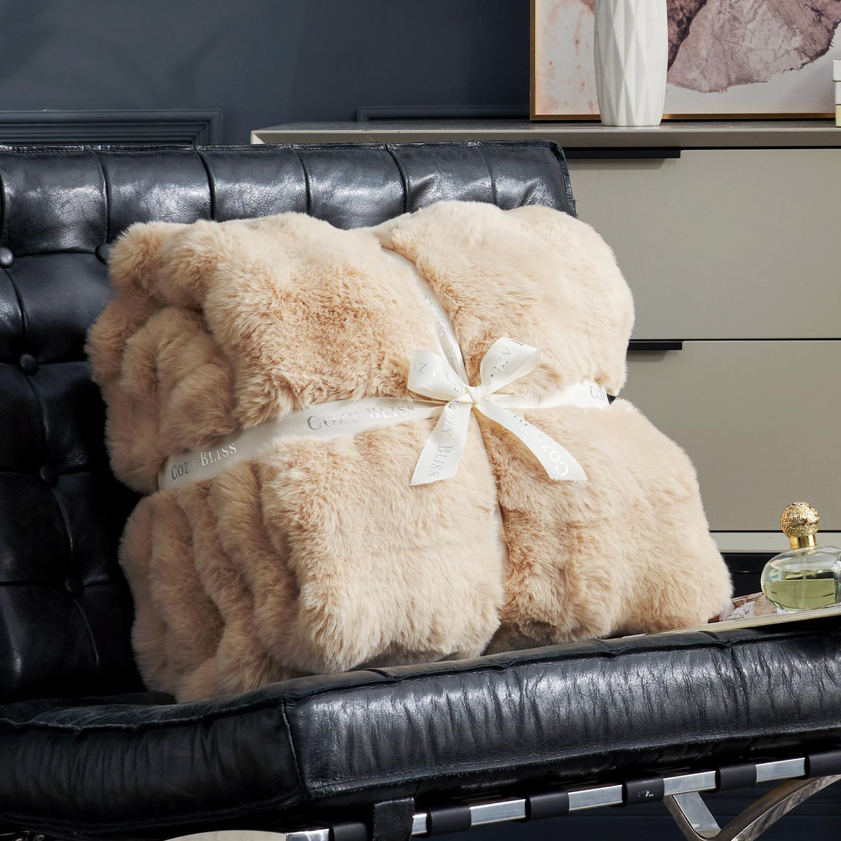 Cozy Bliss inside micromink fleece offers silky, cozy warmth.