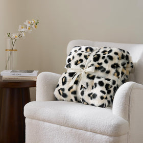 Cozy Bliss leopard pattern detail highlights realistic spots and texture.