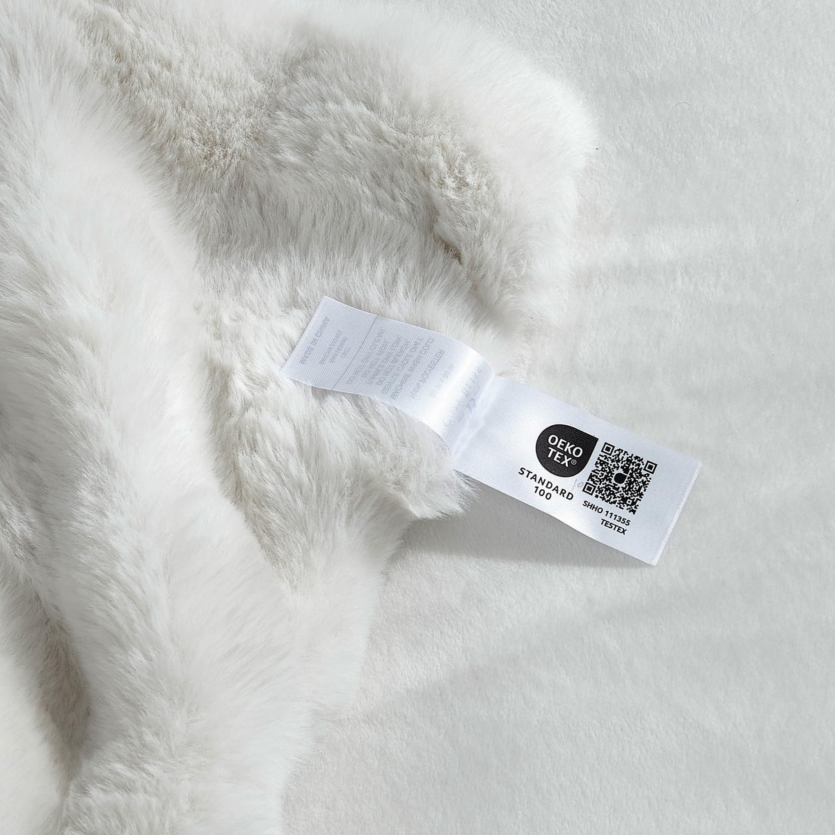 Cozy Bliss OEKO TEX certified blanket ensuring safe family use.