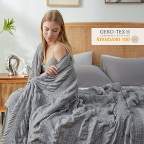Cozy Bliss Comforter lightweight fluffy fill with 3D hollow structure