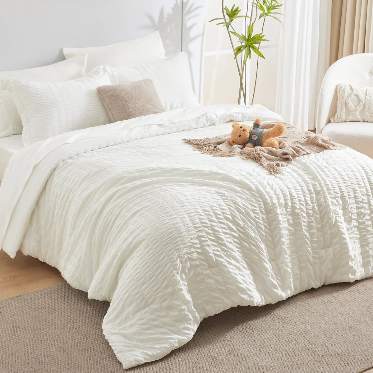 CozyLux 7-piece set includes comforter, sheets, pillowcases, and shams