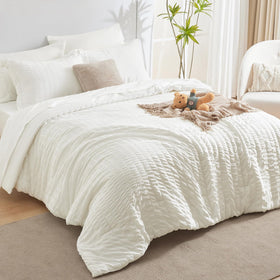 CozyLux 7-piece set includes comforter, sheets, pillowcases, and shams